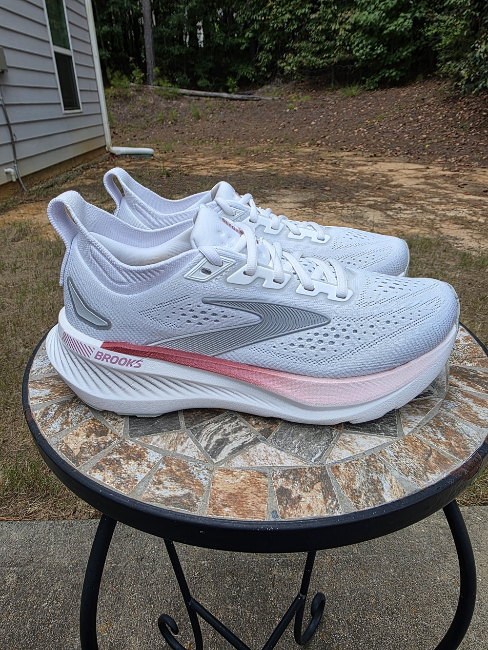Brooks Glycerin GTS 23 1204921B133 White Running Shoes Women Size 6.5 B